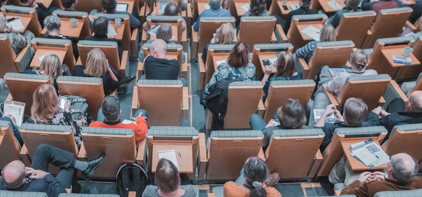 9 proven tips to market your tech conference on Facebook 